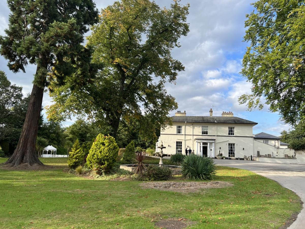 Highfield Hall Mold Exterior photo